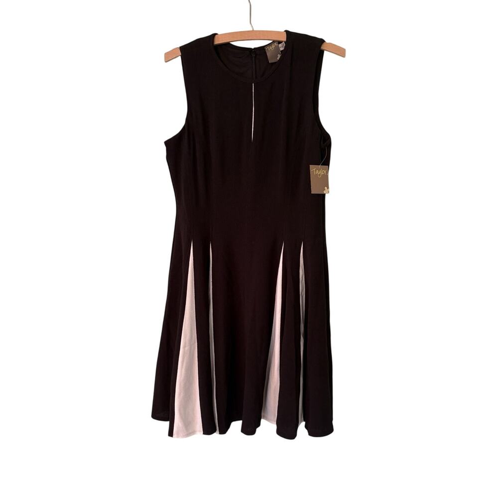 J. Taylor Just Taylor Sz 8 Black Ivory Classic Pleated Dress Sleeveless Pleated